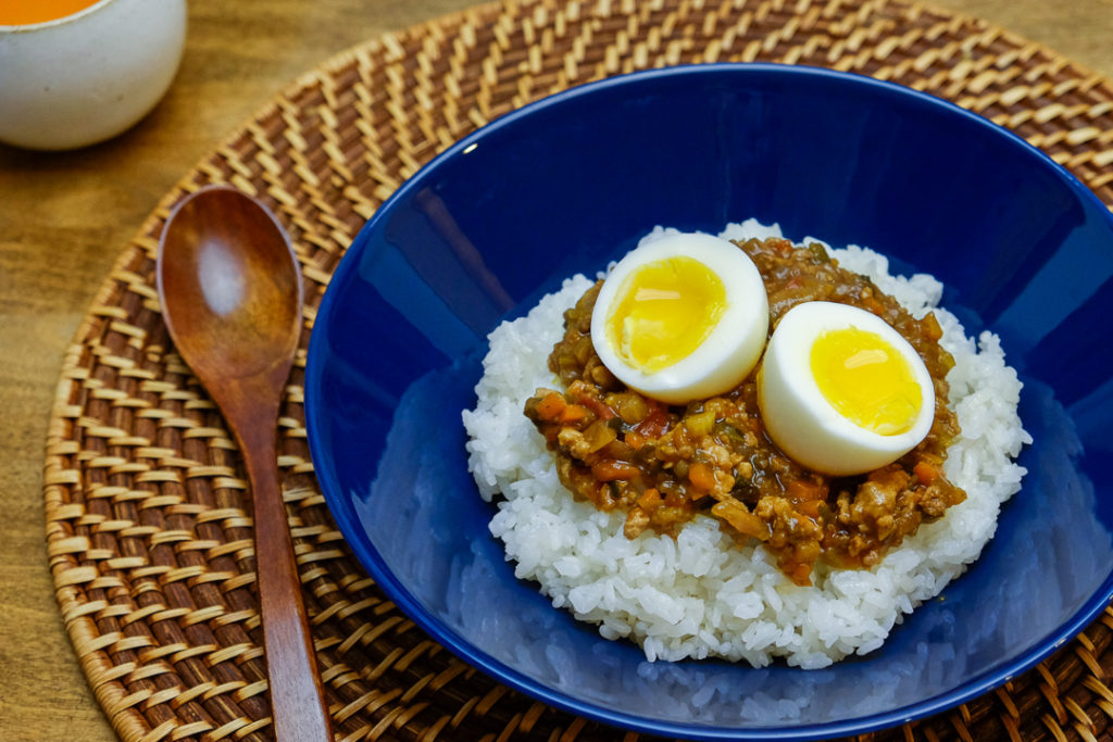 スープカレーの素で作るドライカレー