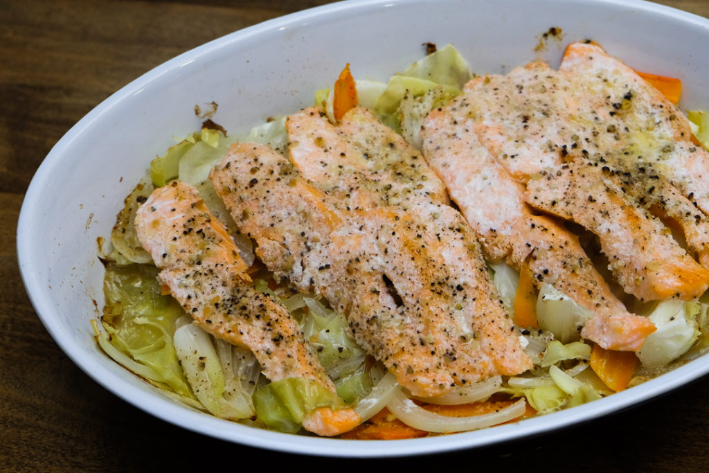 鮭とたっぷり野菜のホイル焼き