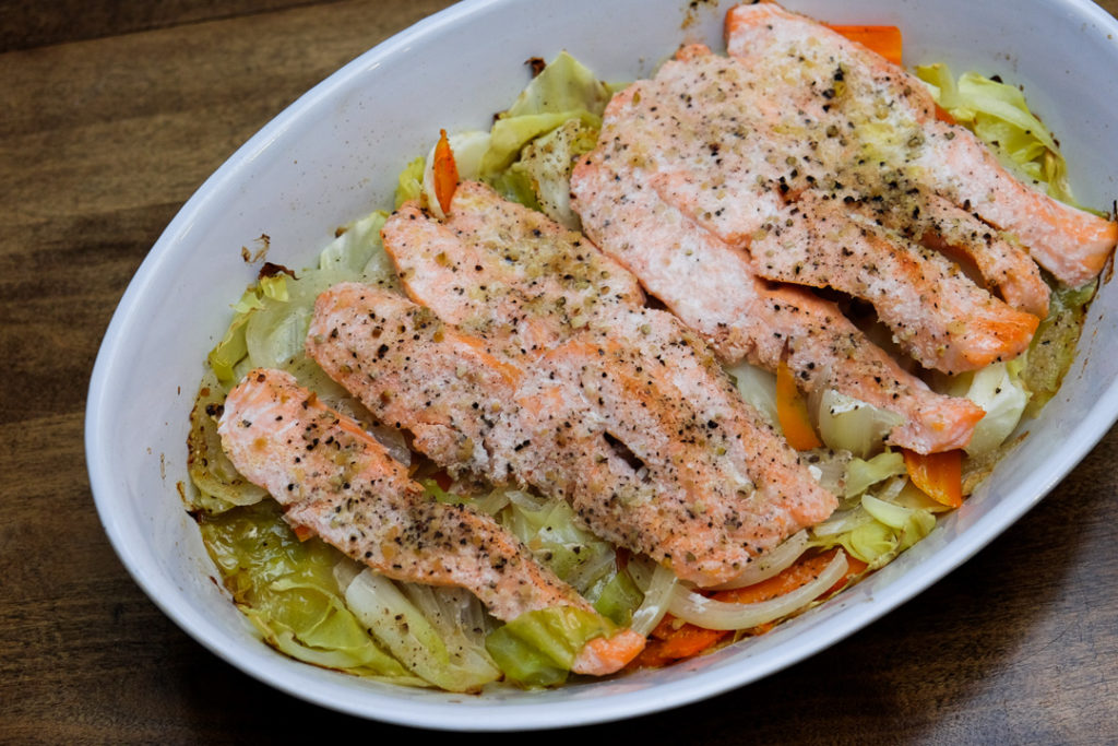 鮭とたっぷり野菜のホイル焼き