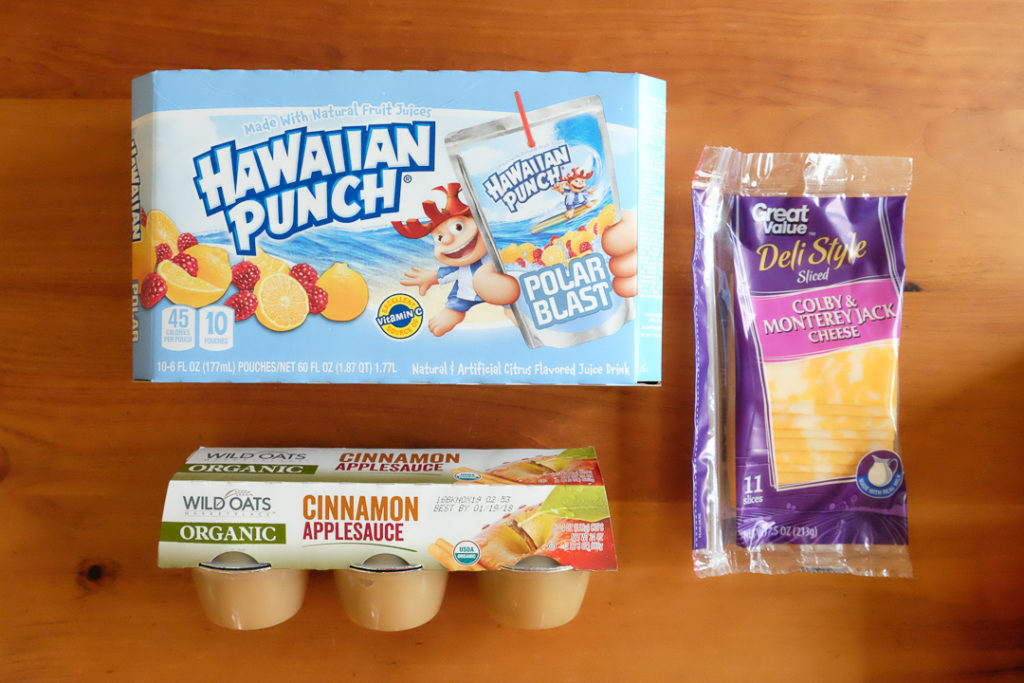 子供用ジュース、コルビー＆モントレージャックチーズ、アップルソース