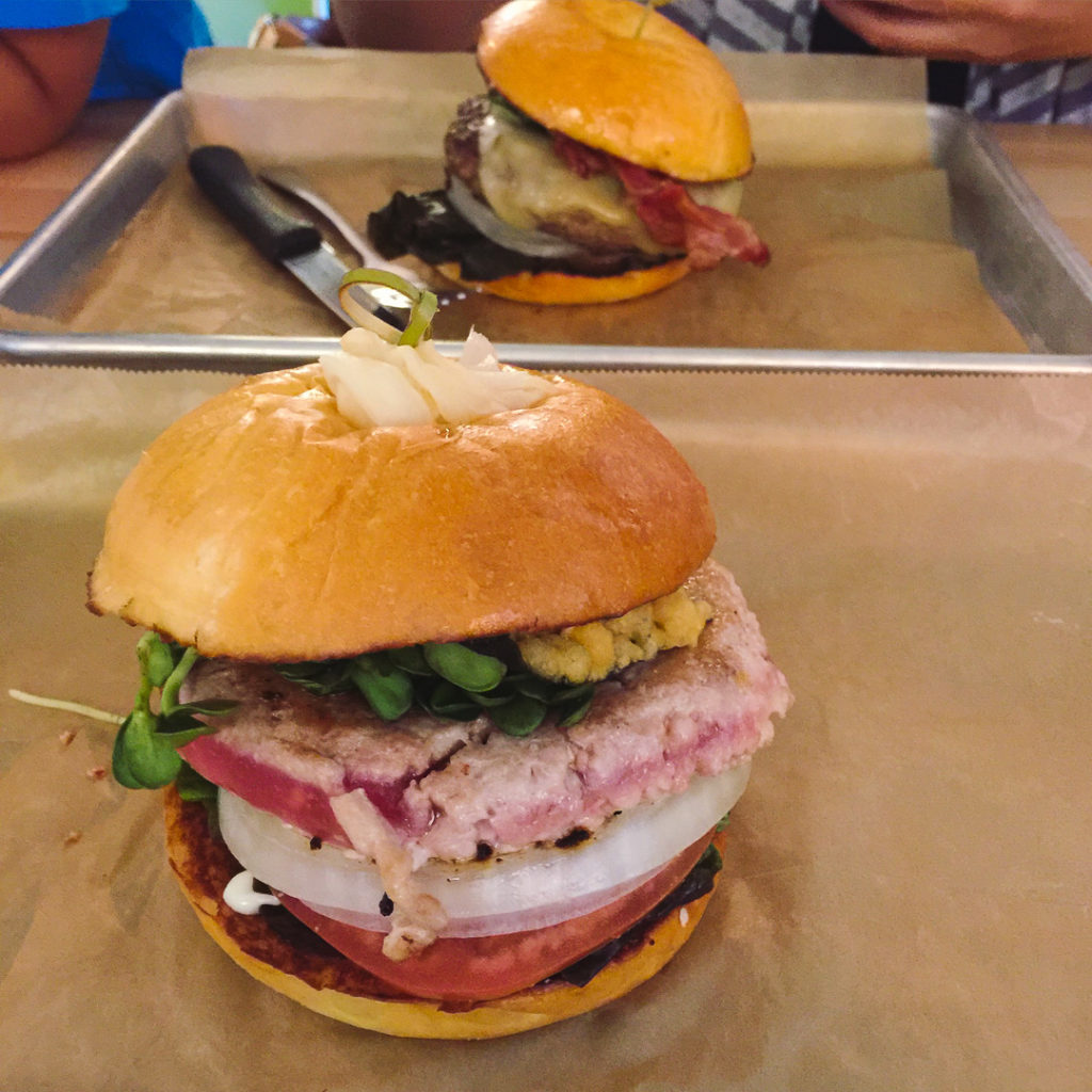 アヒツナバーガー