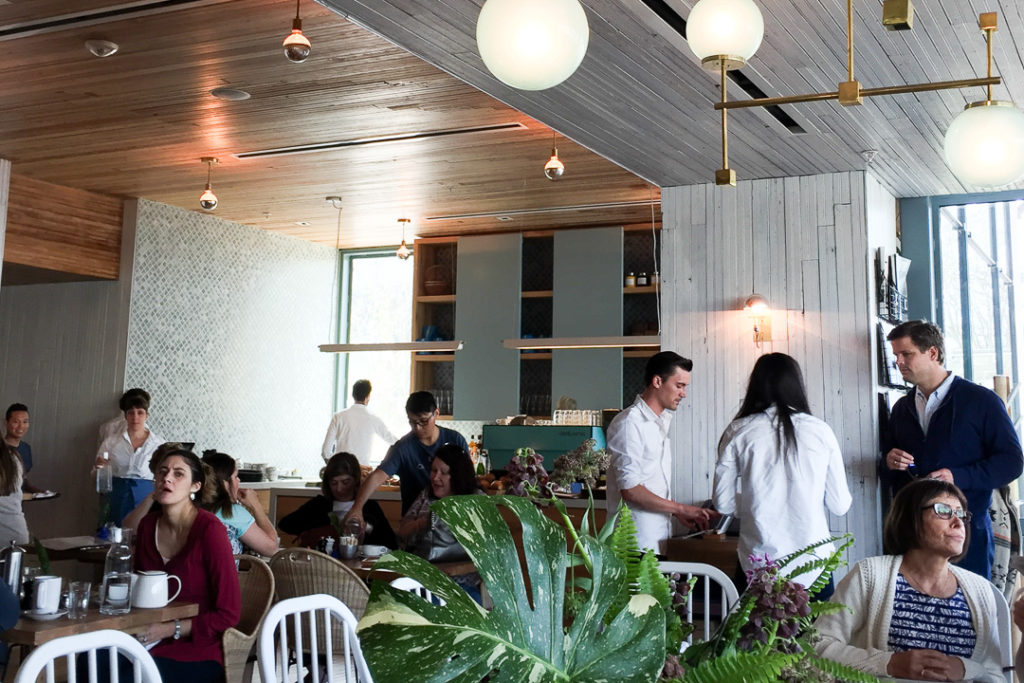 South Congress Hotel のカフェ