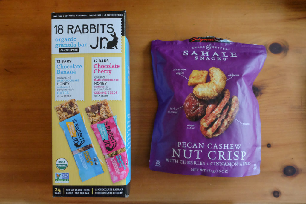 グラノラバーとナッツ＆ドライフルーツミックス