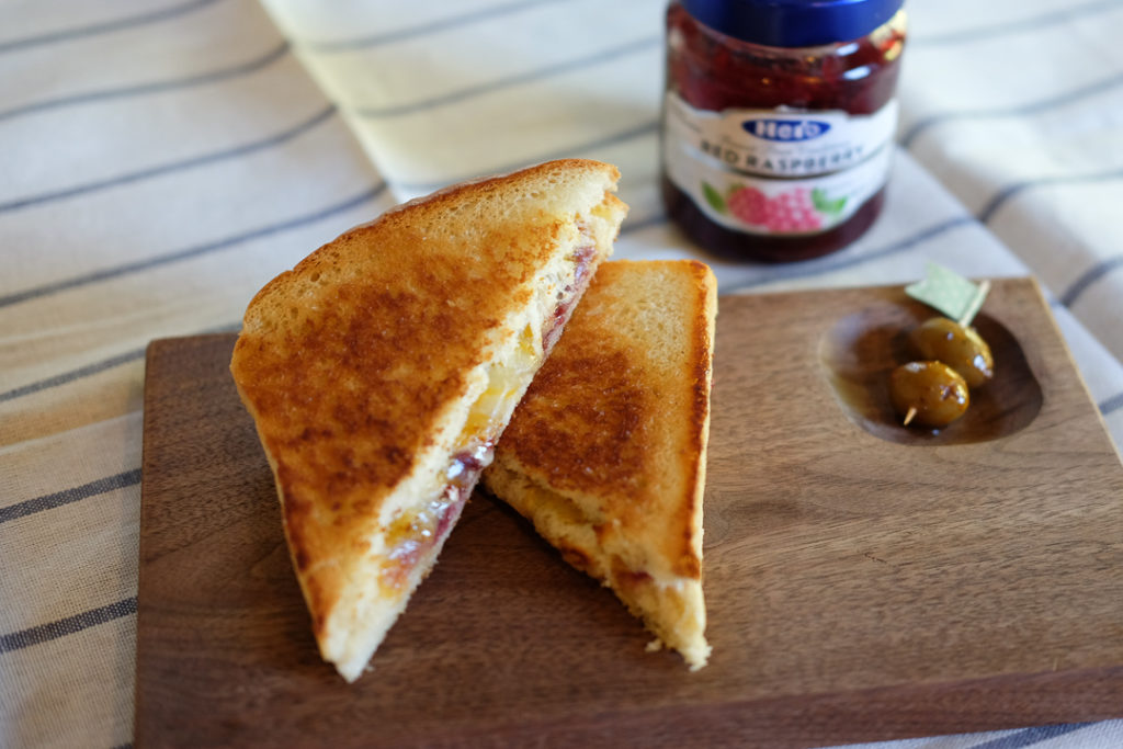 グリルドチーズサンドイッチ