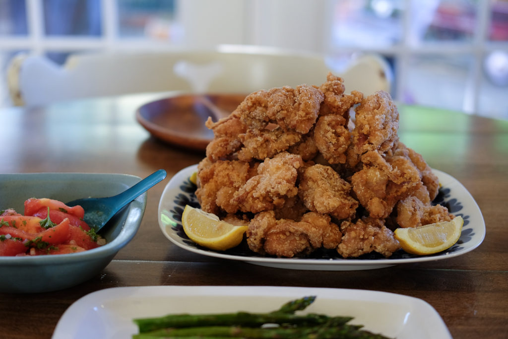 山盛りから揚げ