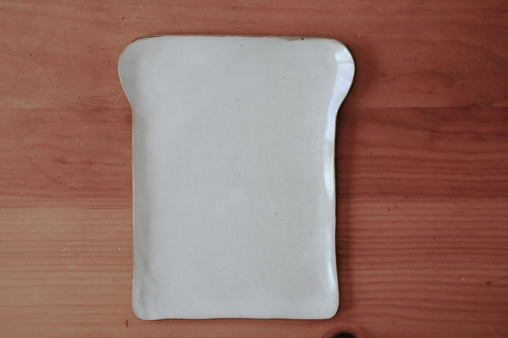 食パン型のお皿