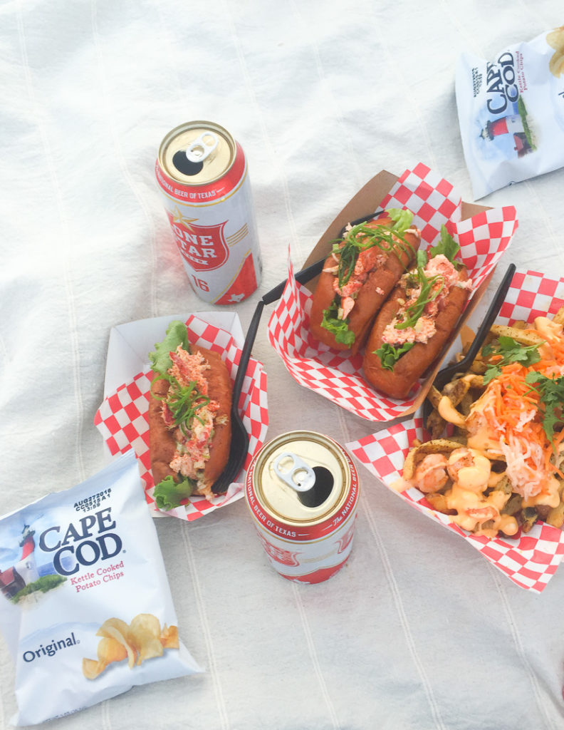 フードトラックにて、ディナー調達