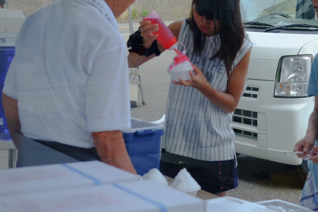 子供はかき氷