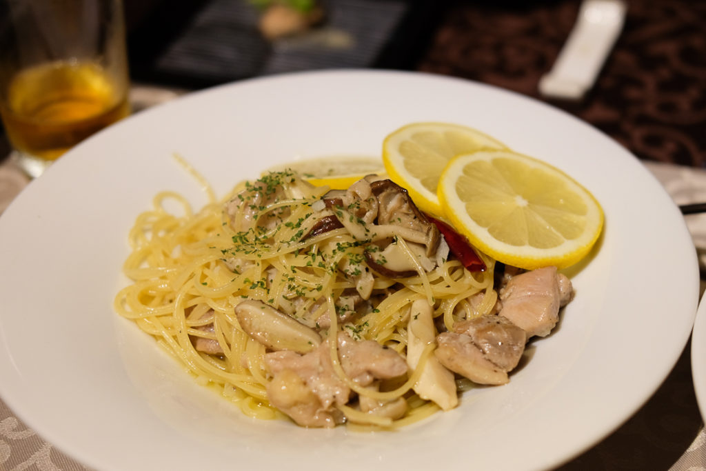 チキンとマッシュルームのパスタ