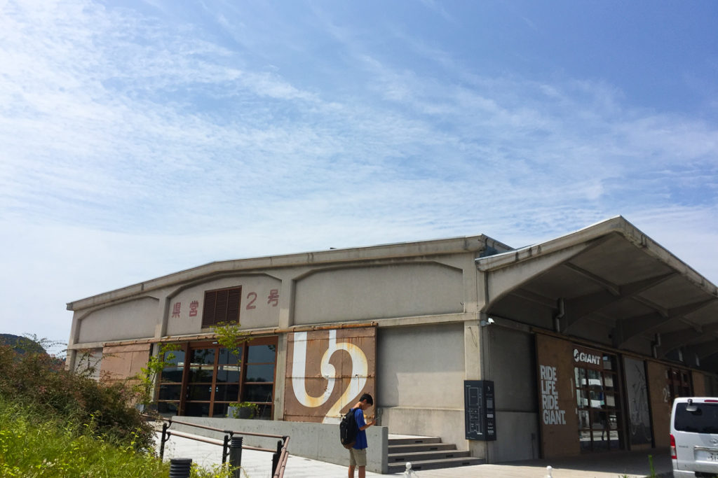 元は倉庫でした