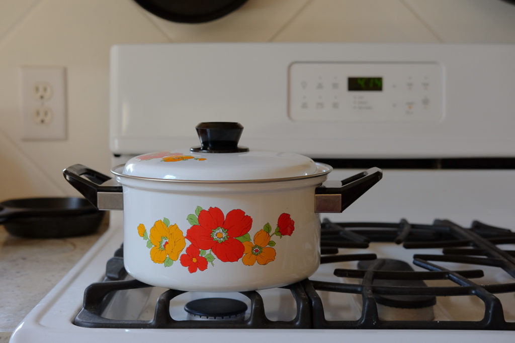 さっそくカレーを作る