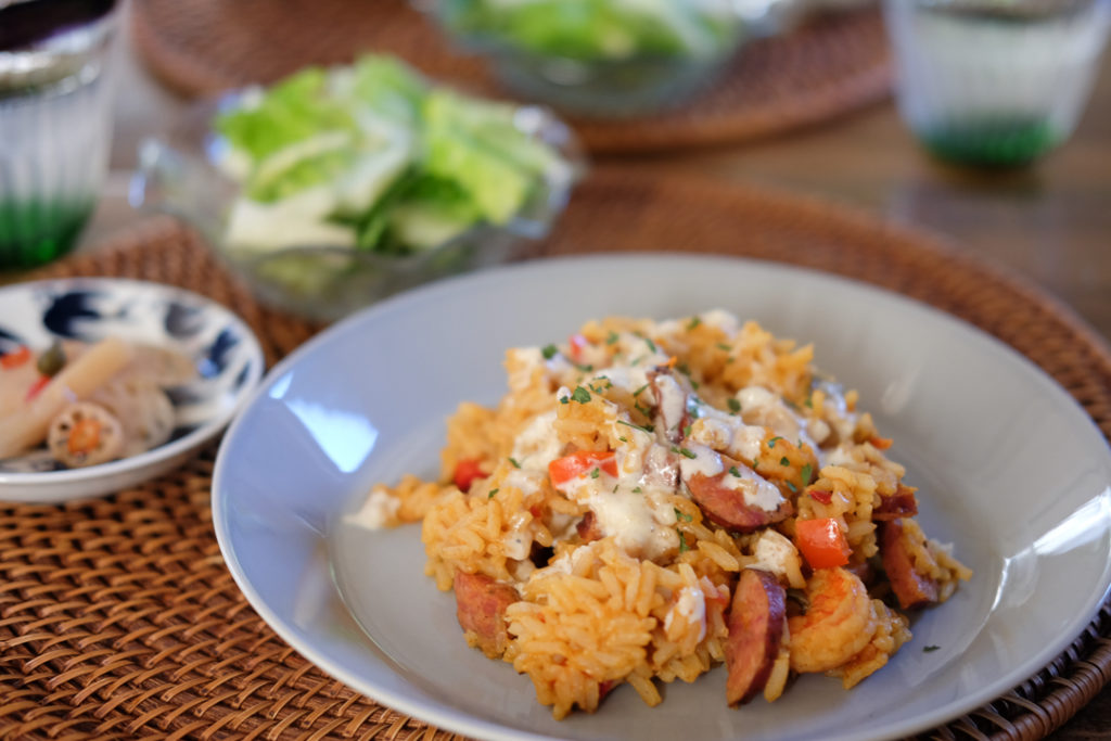 ジャンバラヤのクリームソースかけ