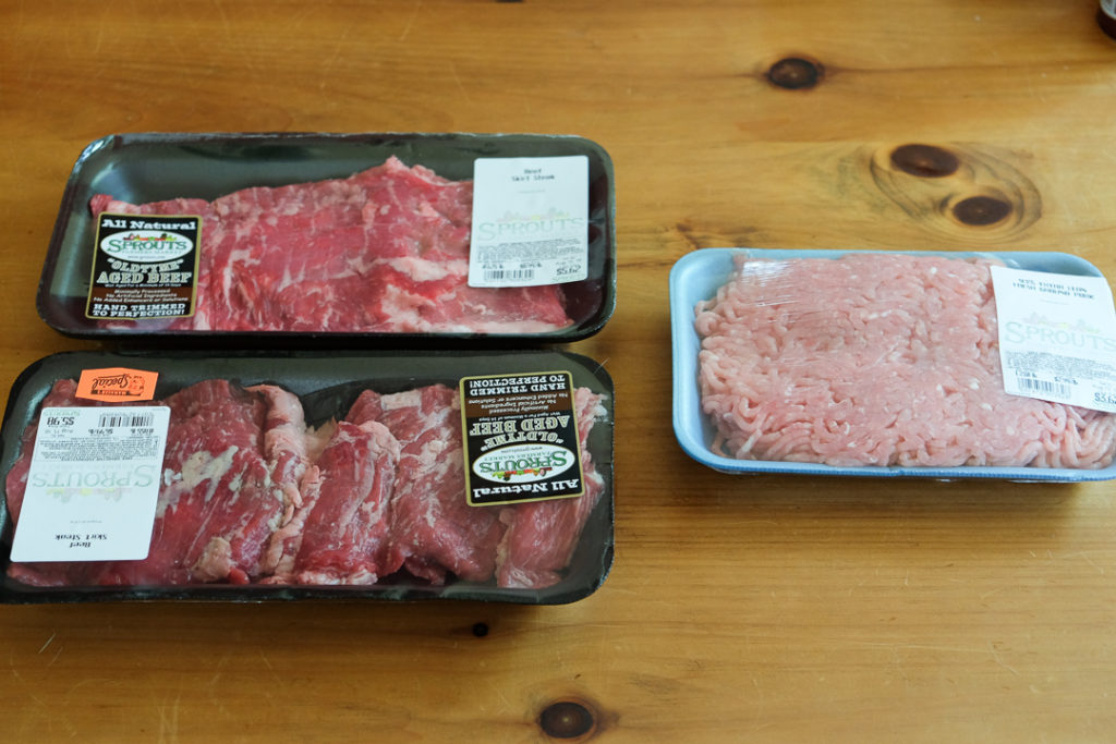 スカートステーキ（ハラミ）と豚ひき