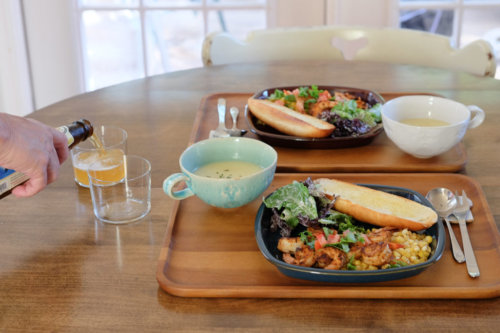 クラフトビールとともに