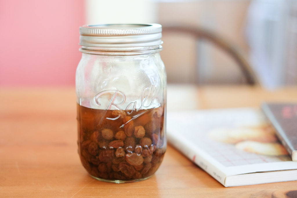 レーズン酵母２日目