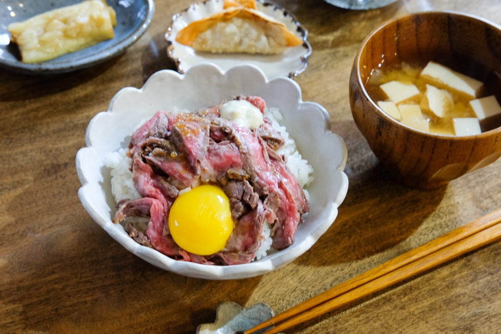 ローストビーフ丼
