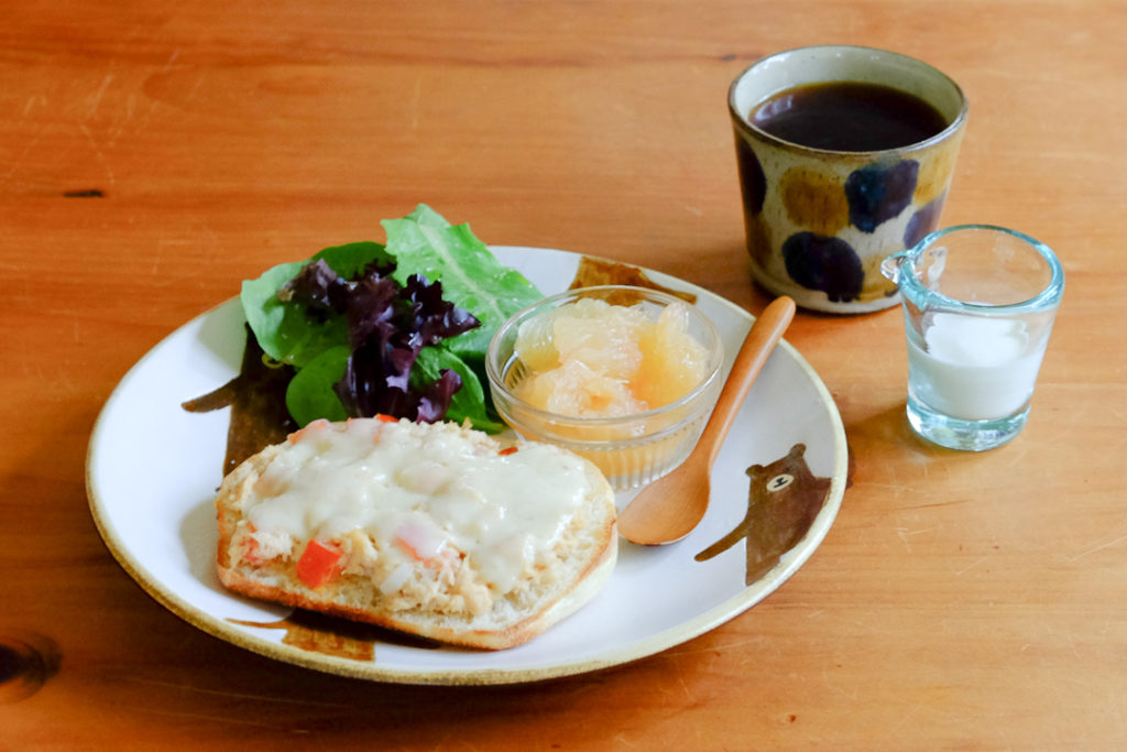 ヤッチとムーンさんの、くま皿