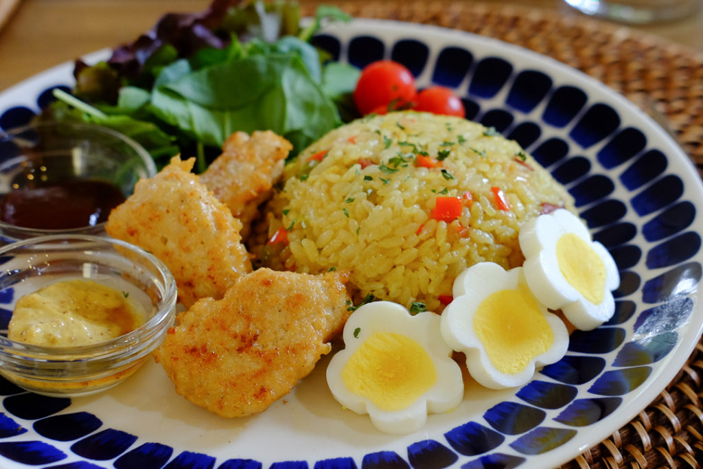 お花の形のゆでたまご