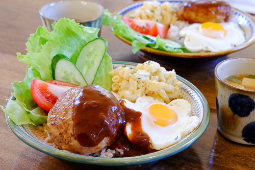 オーブンで焼く、失敗なしのふっくらジューシーハンバーグのレシピ