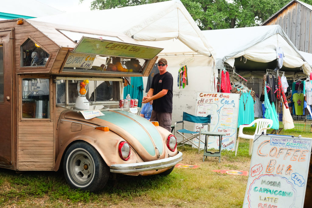 可愛いコーヒートラック