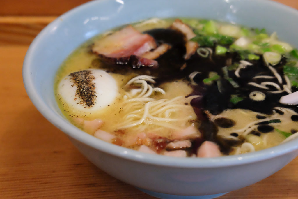 とんこつ塩ラーメン