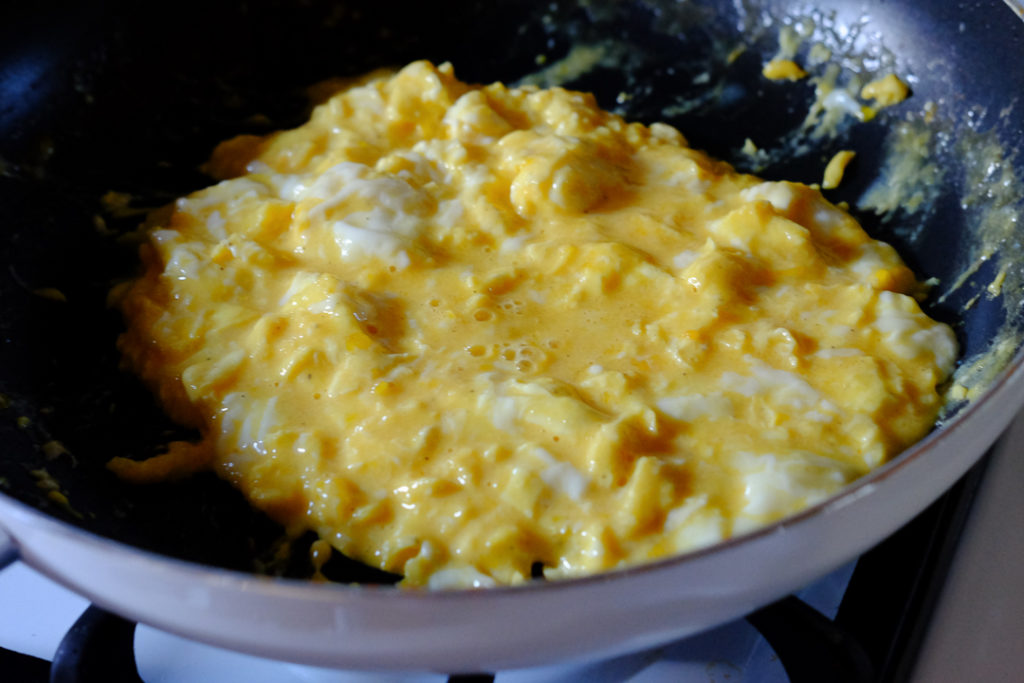 とろとろたまごを作ります