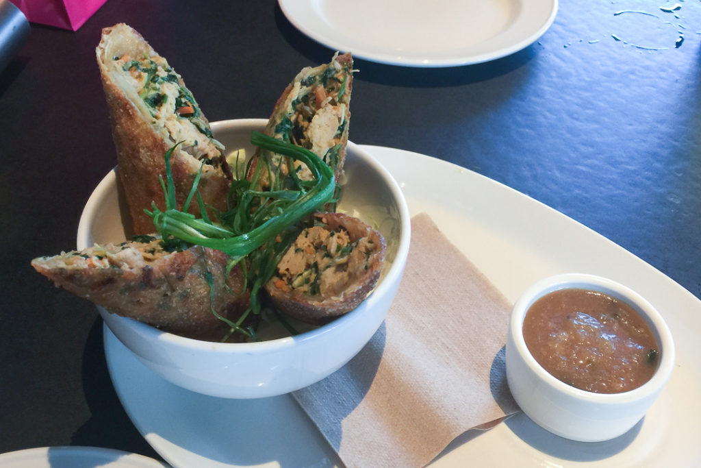 ムッシュチキンの揚げ春巻き