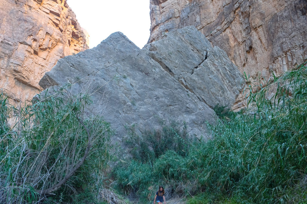 大きな岩がごろごろ