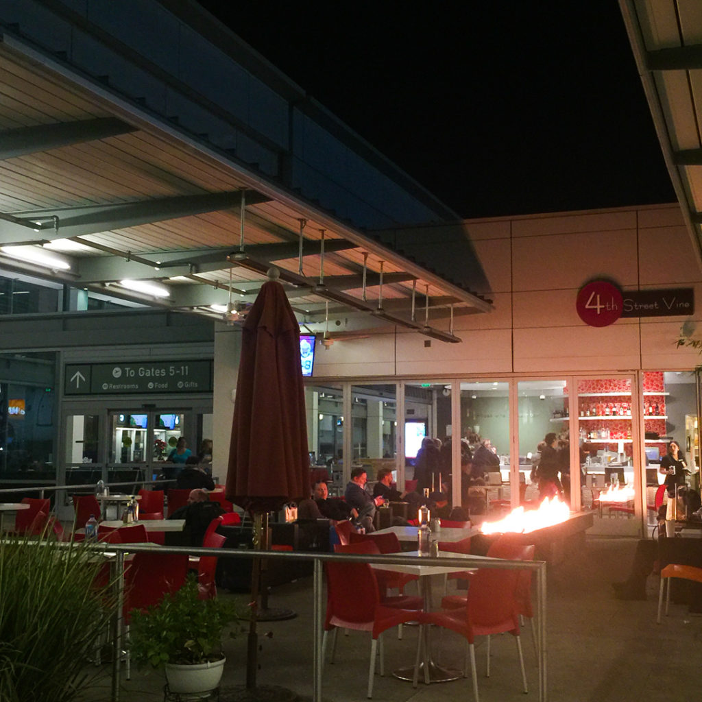 小さくてかわいいロングビーチ空港