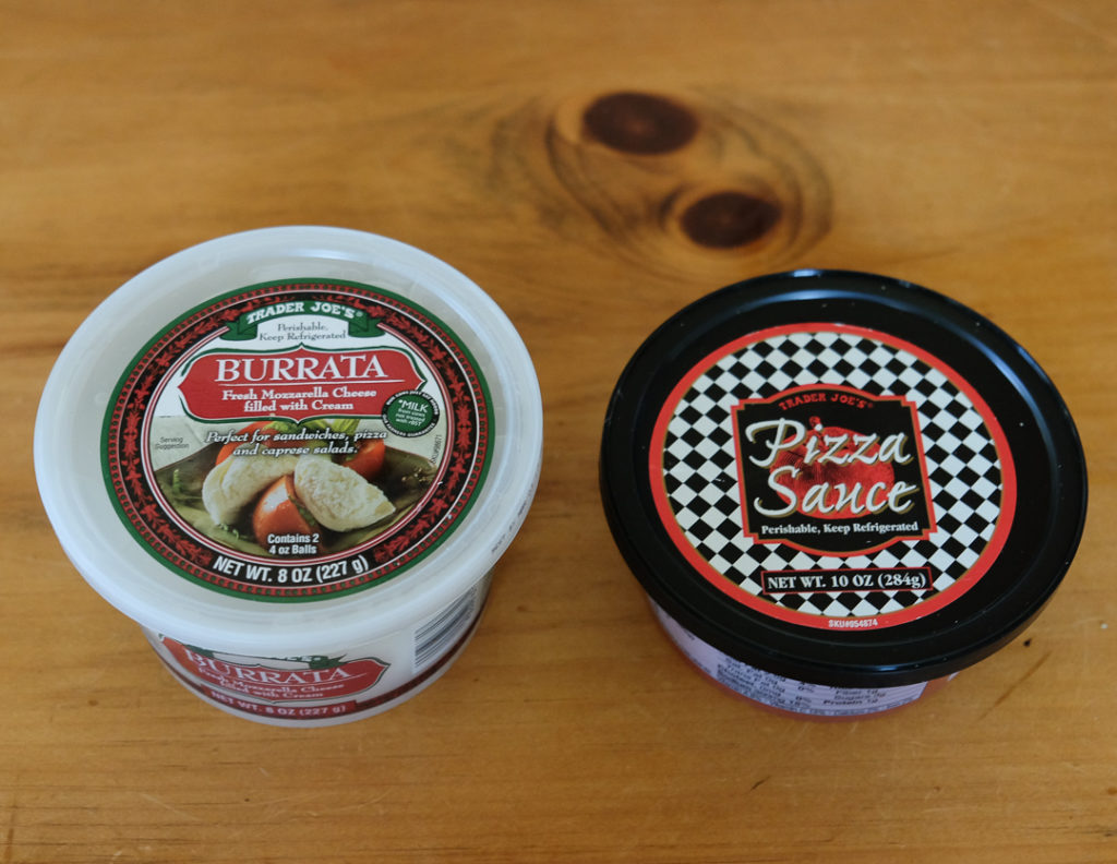 ブッラータとピザソース