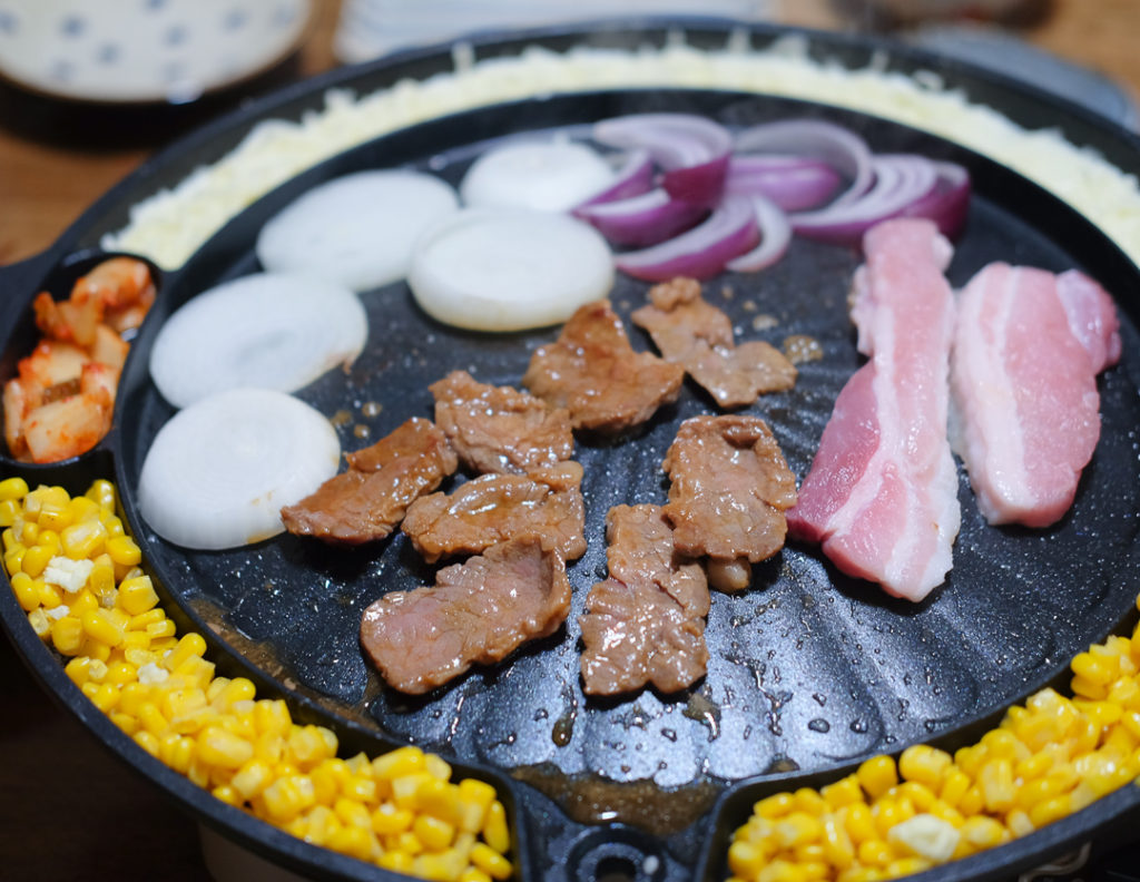 豚バラ肉と、ハラミ肉