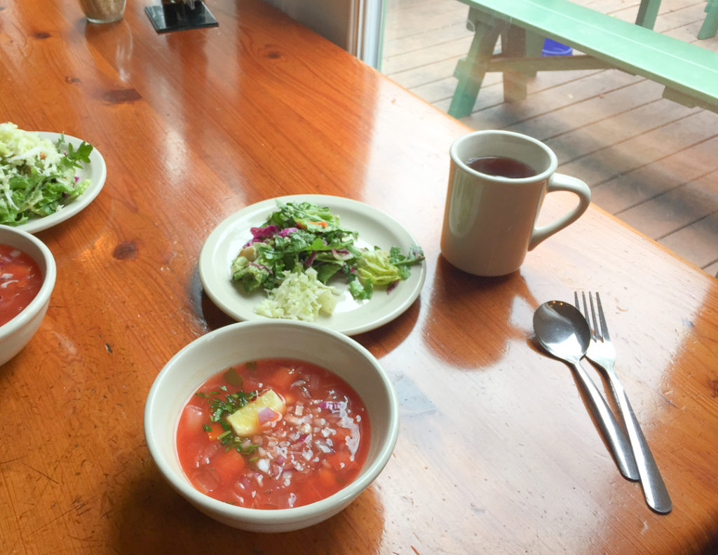 スープとサラダ