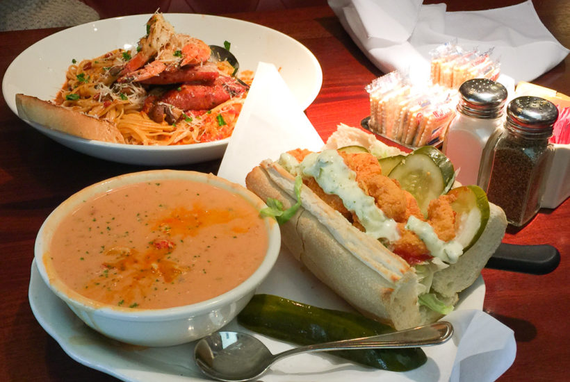 クラウフィッシュビスクとポーボーイのセット