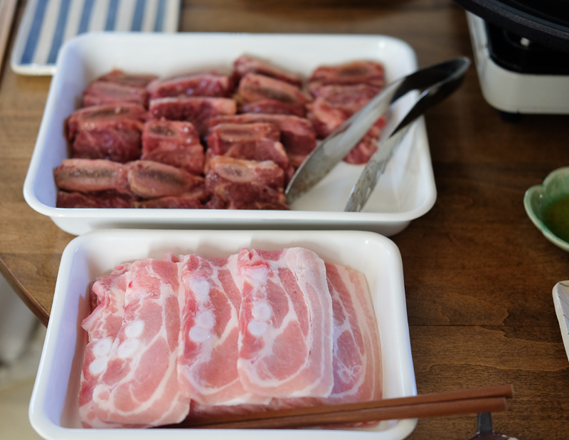 カルビと黒豚のバラ肉