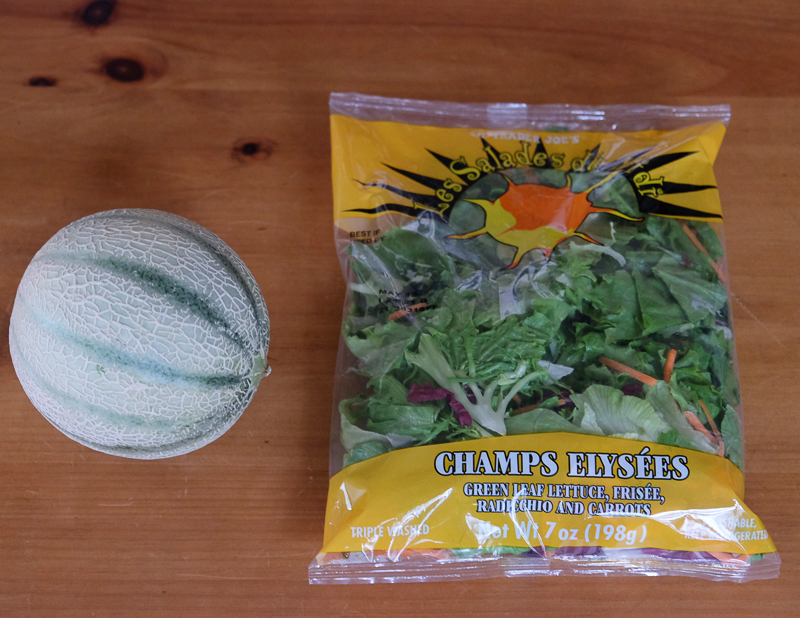 変わったメロンとサラダ野菜