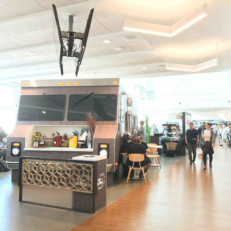 モントリオール空港