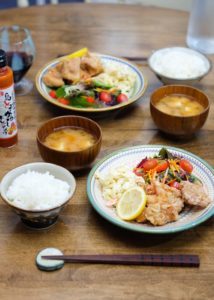 鶏のから揚げ定食風