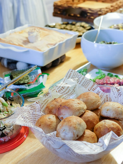 クルミ入りのパン、ポテトサラダ、などなど