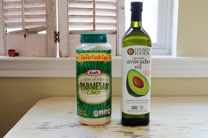 アボカドオイルと粉チーズ