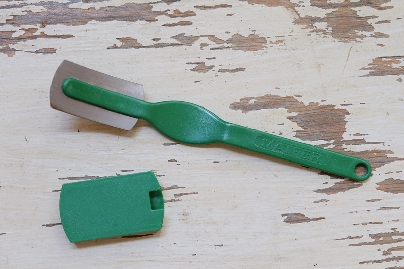 マトファーのナイフ