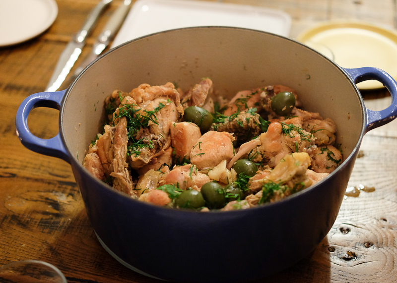 チキンとオリーブの煮込み