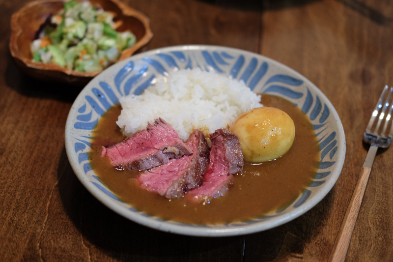 ステーキ＆エッグカレー