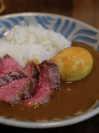 お肉はレア気味で