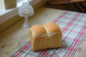 オールパーパスフラワーで焼く食パン