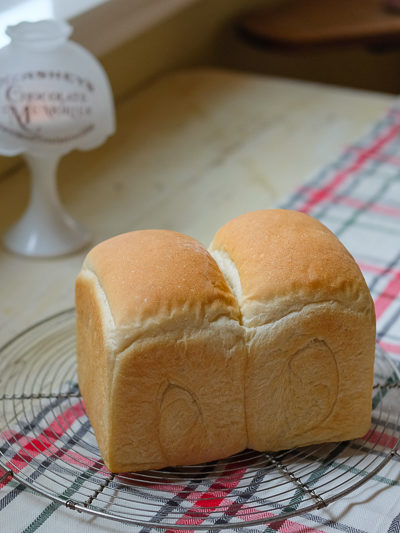 オールパーパスフラワーで焼く食パン