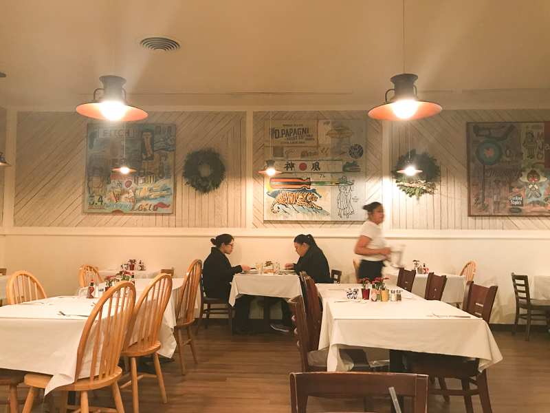 すいてます。そしてあやしい。