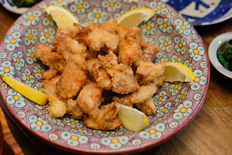 から揚げ山盛り！