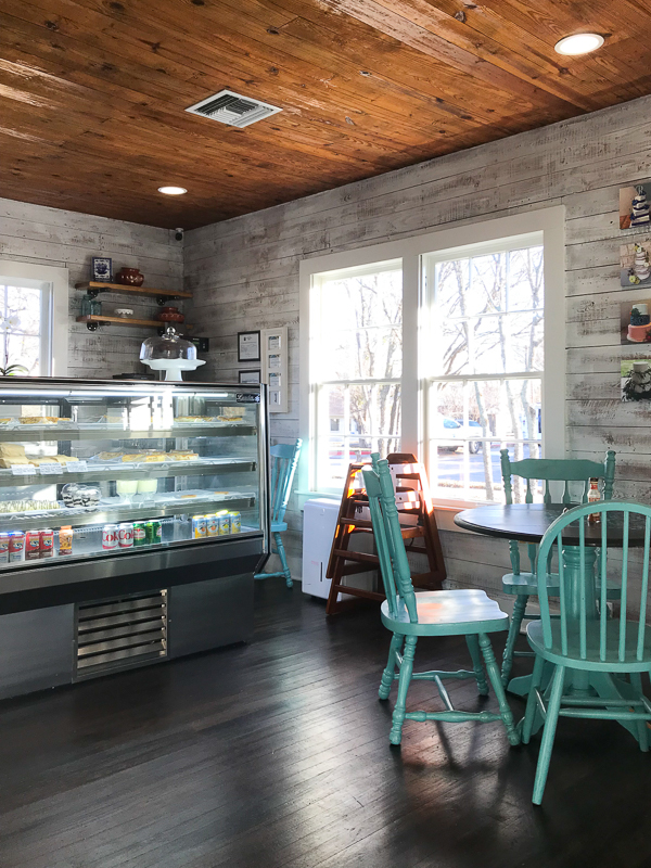 おいしそうなお菓子がたくさん