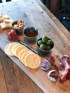 オリーブやジャムも