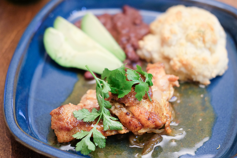 エルサルバドル風チキンの白ワイン煮